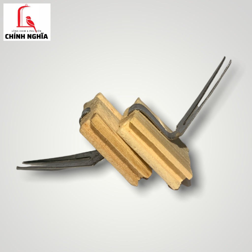 Xiên chuối gỗ cho chim, xiên hoa quả lồng chim - phụ kiện lồng chim đẹp