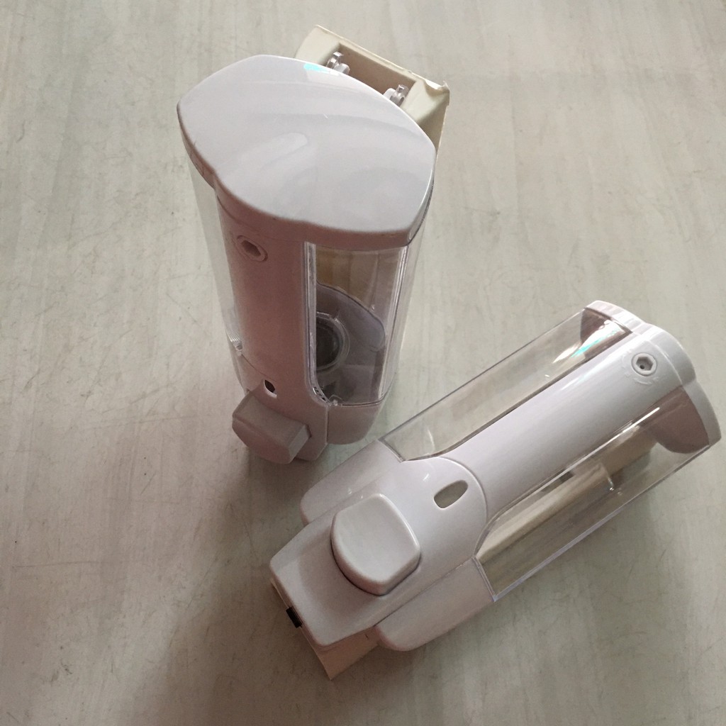 Hộp đựng nước rửa tay treo tường giá rẻ