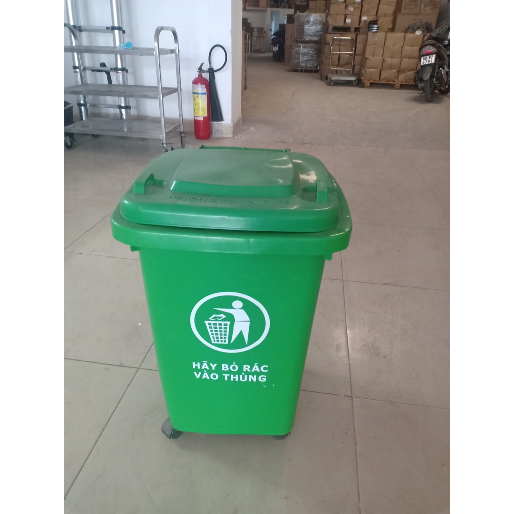 *** GIÁ SỐC *** Thùng rác nhựa 60L có bánh xe