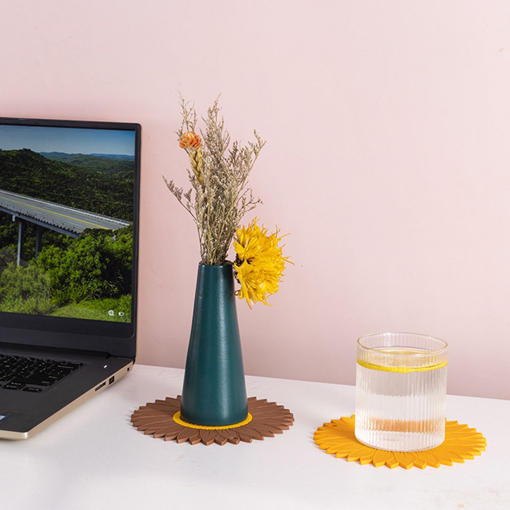 Miếng Lót Bàn Ăn Hình Hoa Hướng Dương Chống Trơn Trượt