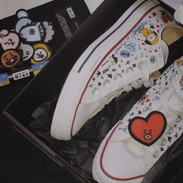 Giày Converse BT21 Trắng