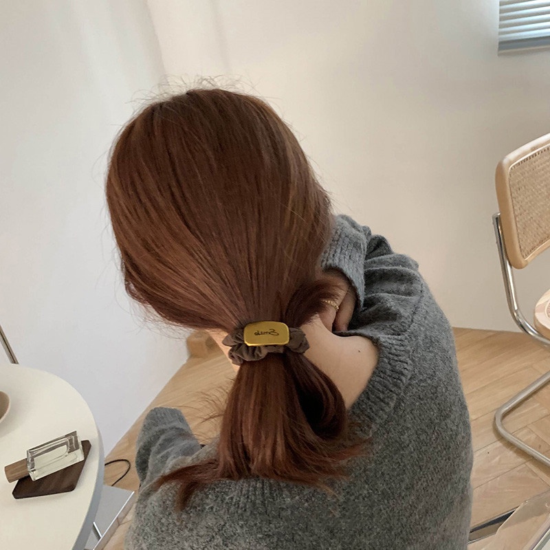 Dây Cột Tóc Scrunchies Bằng Kim Loại In Họa Tiết Hoa Cổ Điển Cho Nữ