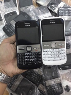 Điện thoại Nokia E5-00 QWERTY WIFI