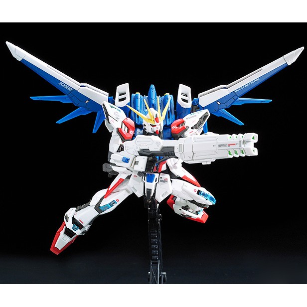 Mô Hình Gundam Bandai RG 23 Build Strike Gundam Full Package 1/144 Build Fighters