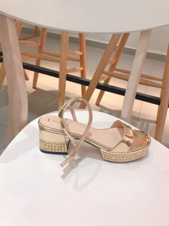 SANDAL QUAI NGANG ĐẾ HỘT ĐÁ