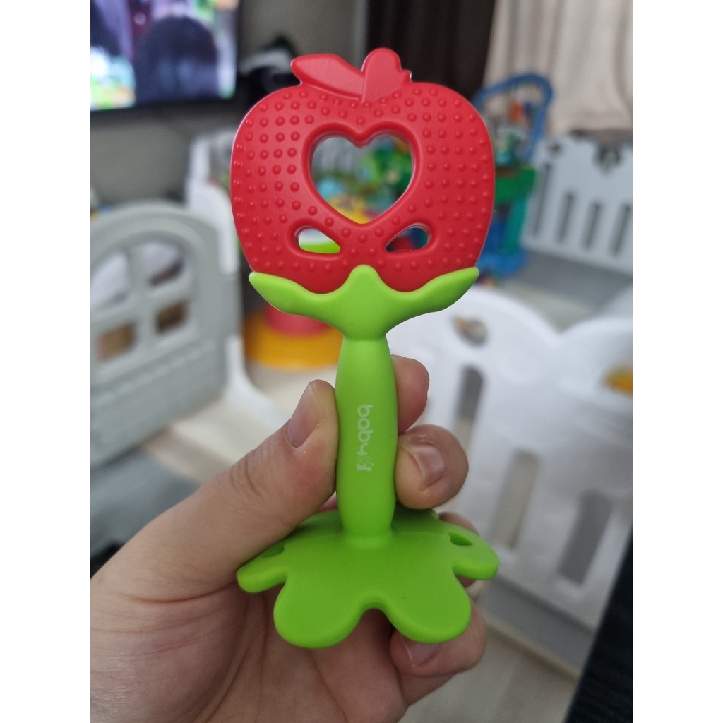 Set 2 đồ chơi gặm nướu từ silicon phong cách Hàn Quốc kèm hộp đựng vệ sinh