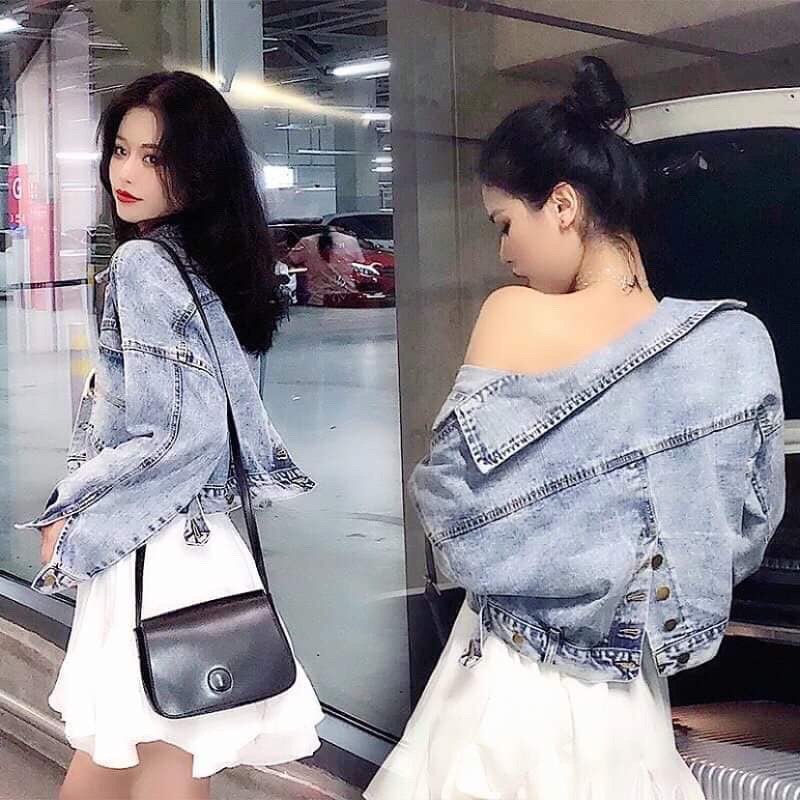 ÁO KHOÁC JEAN NỮ PHỐI CÚC SAU LƯNG THỜI TRANG XANH JEAN 3231