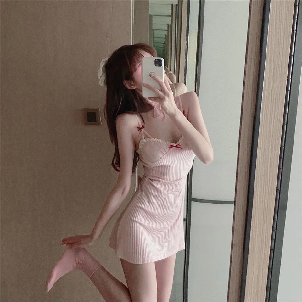 Đồ ngủ Hai Dây Hở Lưng Phối Ren Mỏng Thời Trang Xuân Thu Quyến Rũ Cho Nữ