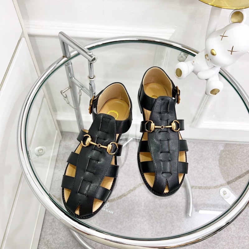 Dép rọ Gucci