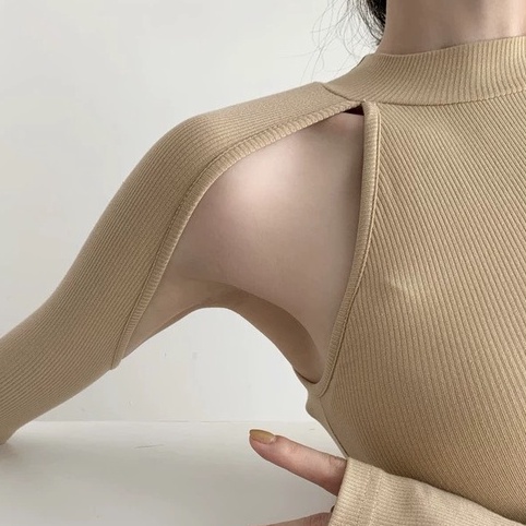 Áo croptop dài tay HAGA áo thun phong cách Hàn với thiết kế đơn giản AKN62