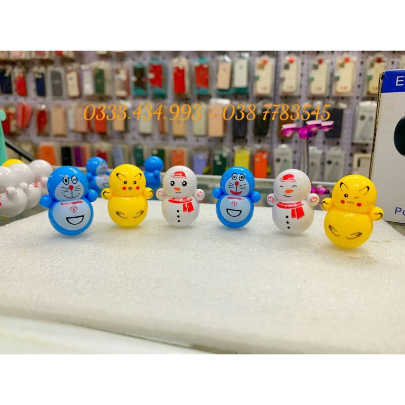 Đồ chơi lật đật mini DOREMON - PIKACHU - NGƯỜI TUYẾT dễ thương ý nghĩa cho bé, trưng bày trên ô tô, bàn làm việc,bàn học