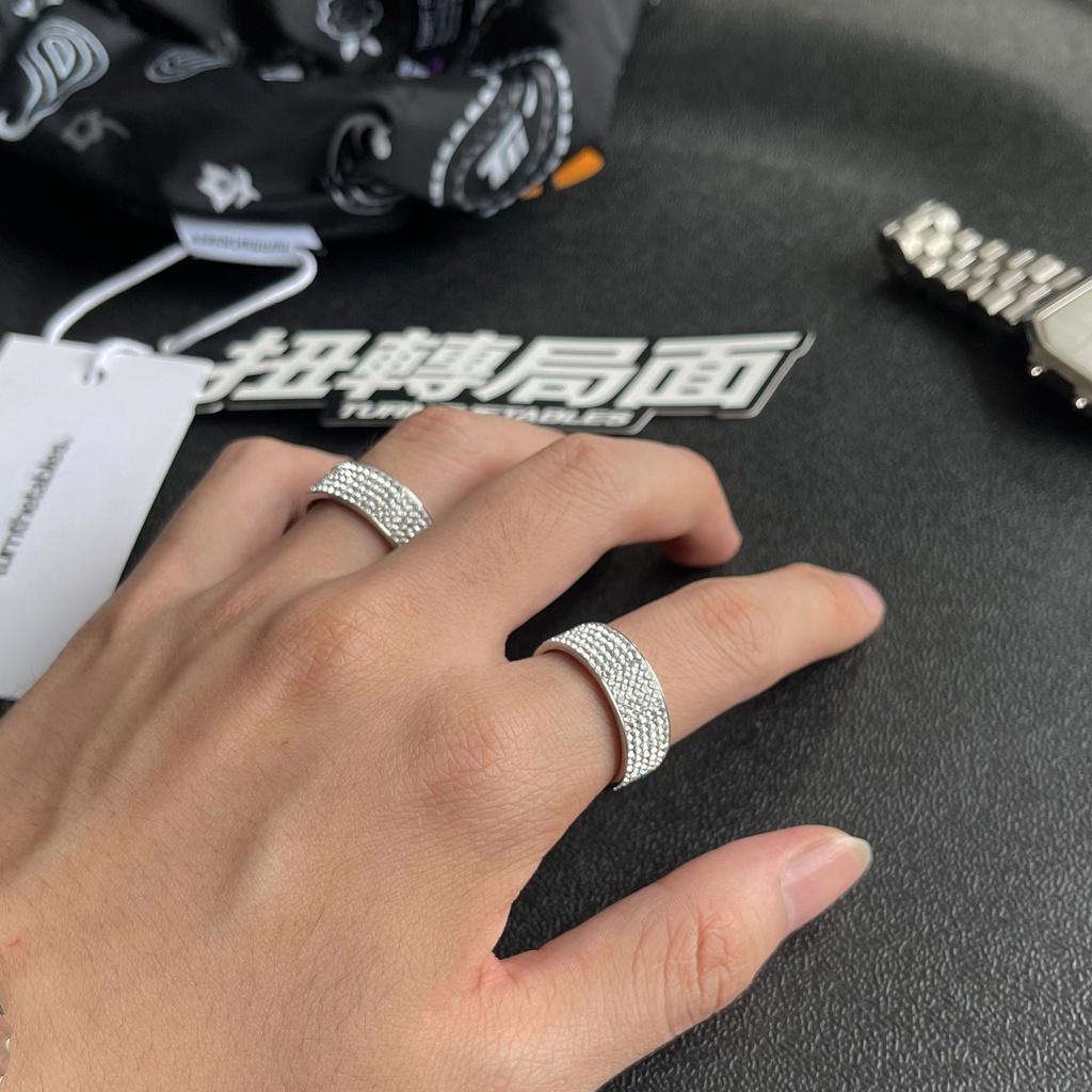 Nhẫn Thời Trang Bling Bling Kuu Clothes DRING Màu Bạc Đính Đá Lấp Lánh Màu Bạc Trắng Chất Liệu Titan Không Gỉ