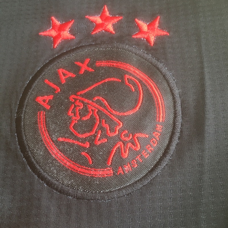 Quần Áo Bóng Đá Nam Ajax Đen Lưu Niệm Bản Đặc Biệt Giới Hạn Vải Thái Cực Chất - Bộ Quần Áo Bóng Đá PP Bởi Be Happy Sport
