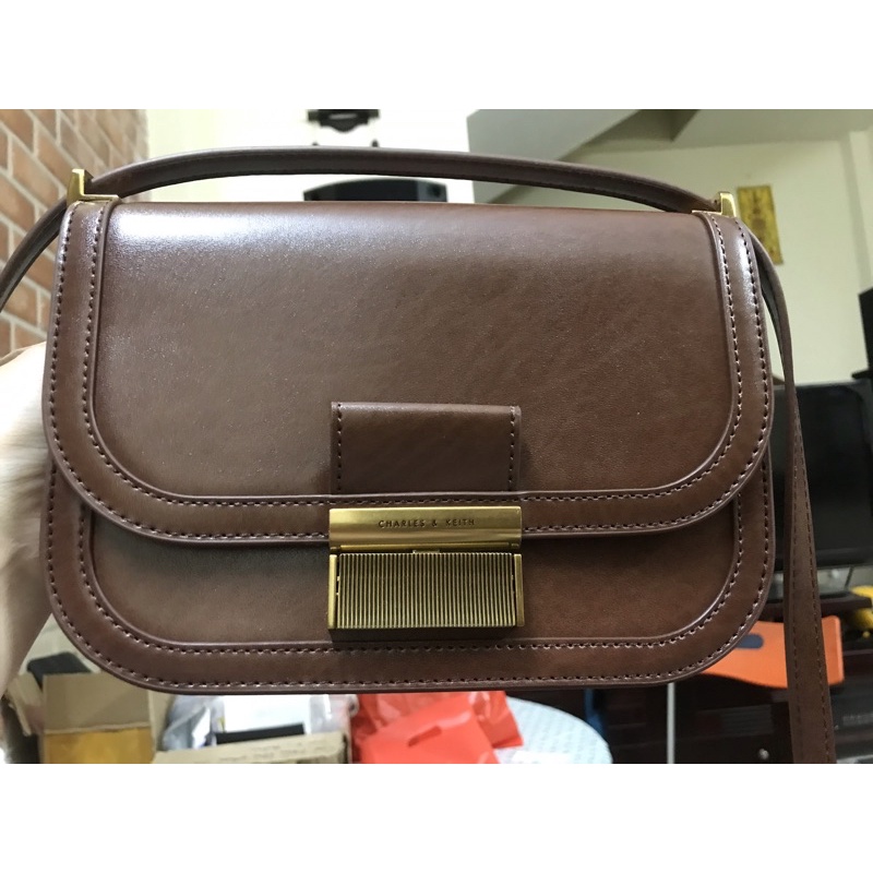 MIẾNG DÁN KHOÁ TÚI CNK