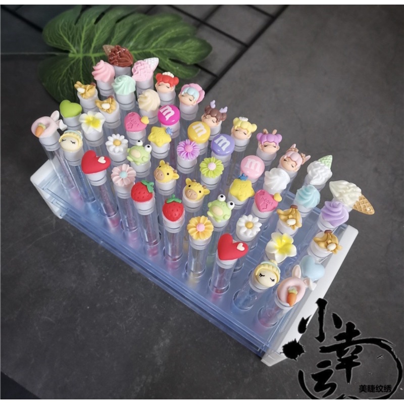 chổi chải mi dễ thương