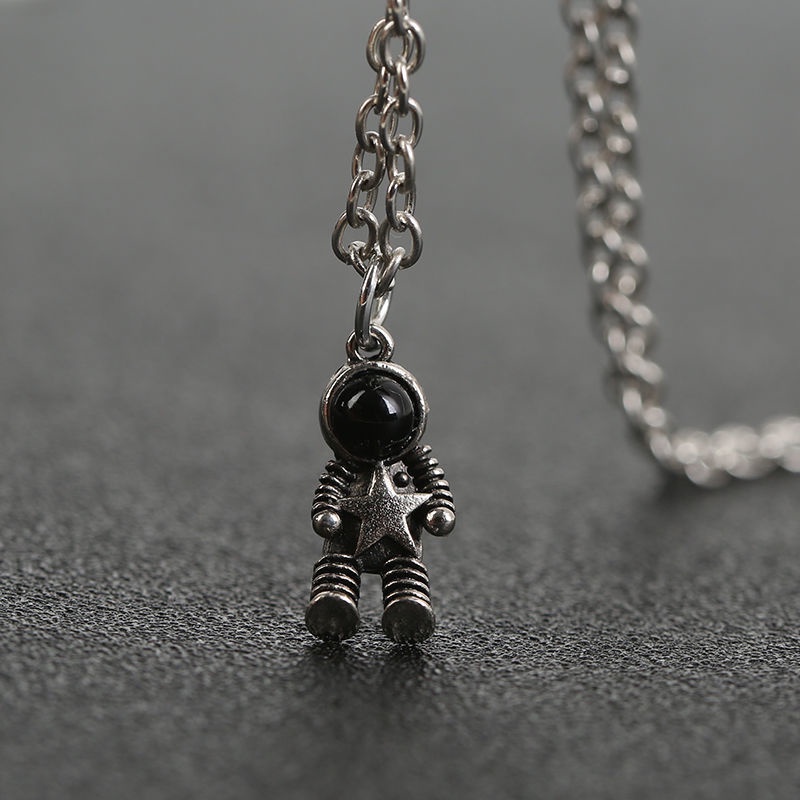 Vòng cổ Nam Châm Mặt Hình Phi Hành Gia Thời Trang Cho Cặp Đôi