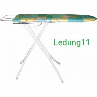 Bàn ủi quần áo dạng đứng - cầu là quần áo