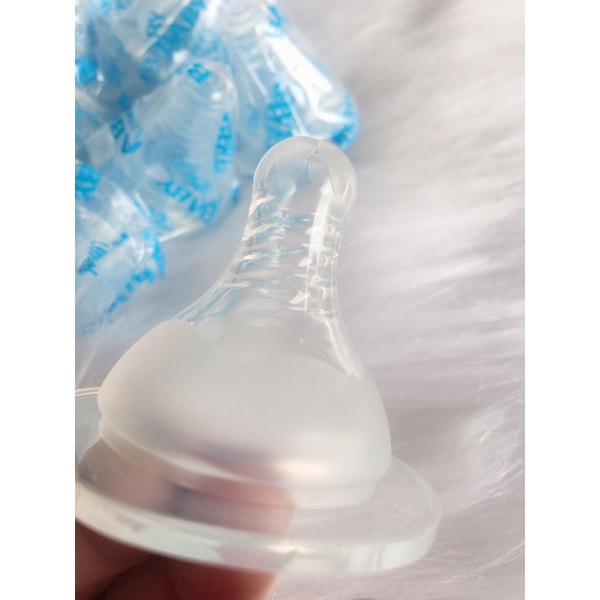 Núm ty thay thế Baby lops cổ hẹp( ảnh thật)