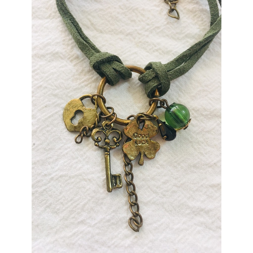 [HCM] Lắc chân cỏ 4 lá vintage