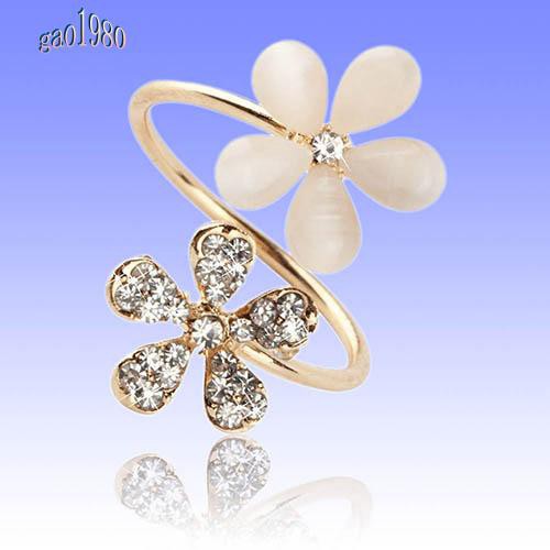 1 Nhẫn Hở Hình Hoa Cúc Đính Đá Pha Lê Thanh Lịch