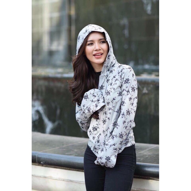 Áo chống nắng thông hơi
