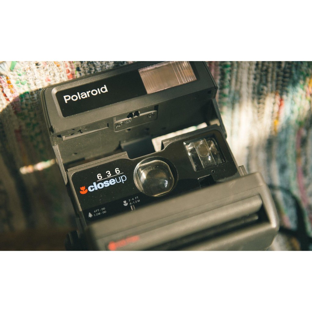 Máy ảnh phim lấy liền Polaroid 636 CloseUp -95%