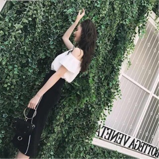 ÁO TRẮNG LỆCH VAI + CHÂN VÁY