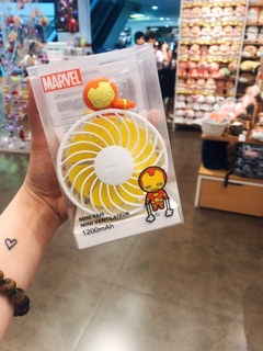 Quạt cầm tay mini MARVEL
