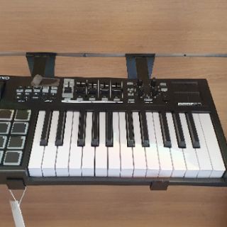 Thiết bị Midi Controller M-Audio Code 25