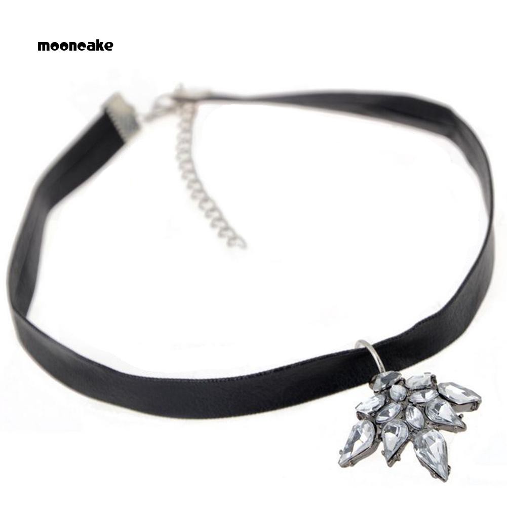 Vòng cổ choker nữ vải da mặt chữ thập đính đá xinh xắn