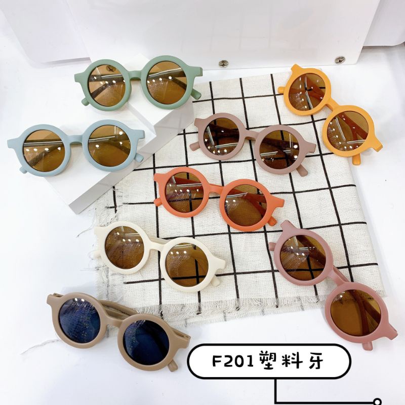 Kính Mát Trẻ Em Kèm Hộp Đựng Kính Phong Cách Hàn Quốc - Kính Mắt Gọng Tròn Dễ Thương Cho Bé Trai Bé Gái Từ 1-4 Tuổi