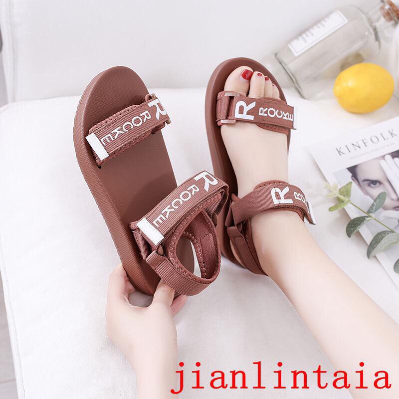 (XẢ HÀNG Ngâu nhiên) Giày sandal học sinh đế đúc màu đỏ gạch