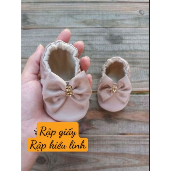 Giầy cho bé trai bé gái. rập giấy. không phải giầy vải