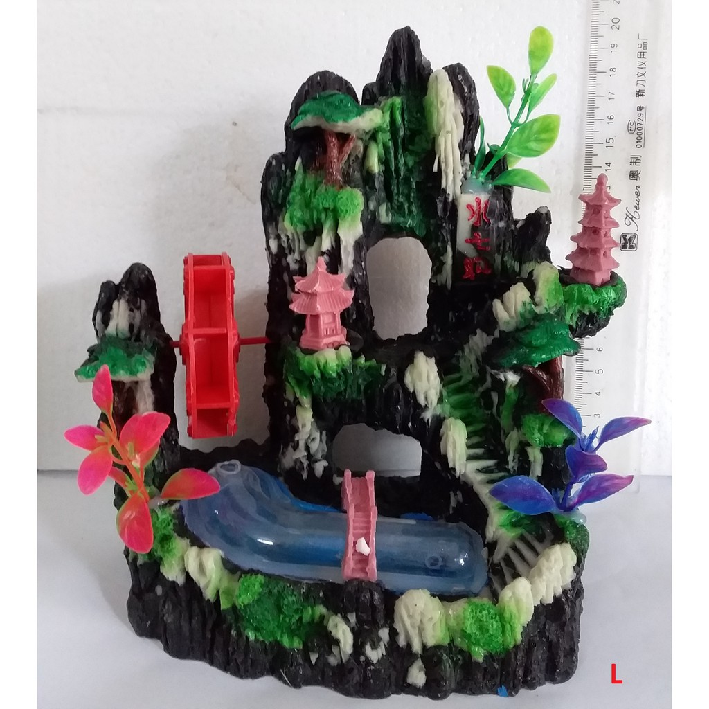 Núi nhựa trang trí size L