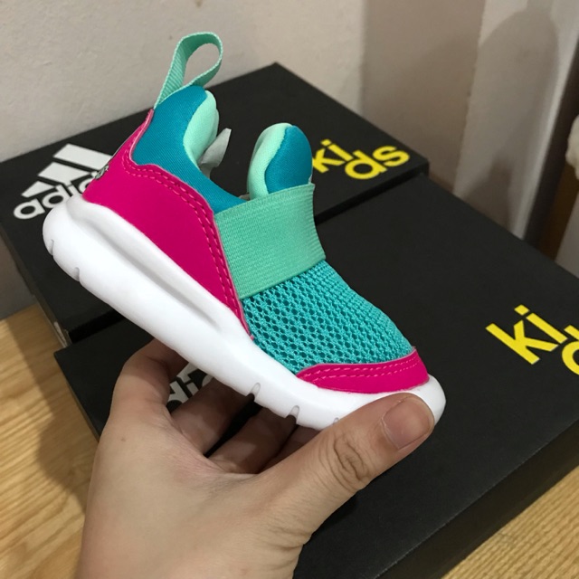 Giày Adidas cho bé (full box)