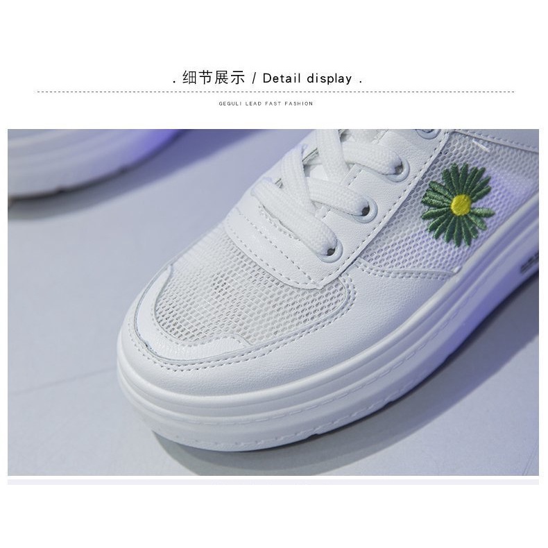 Giày Sục Nữ Lưới Hoa Cúc Dế Bánh Mì 3 Phân