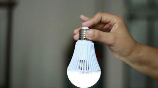 BÓNG ĐÈN LED CẢM ỨNG PHÁT SÁNG 12W