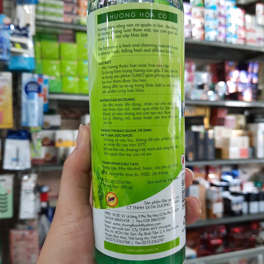 Nước hoa xịt phòng Sumo hương hoa cỏ 350ml