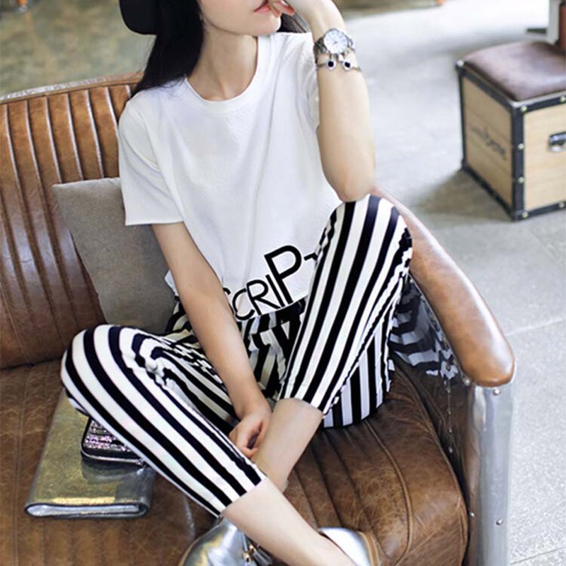 Bộ áo thun thời trang mùa hè kèm quần dài sọc dành cho nữ