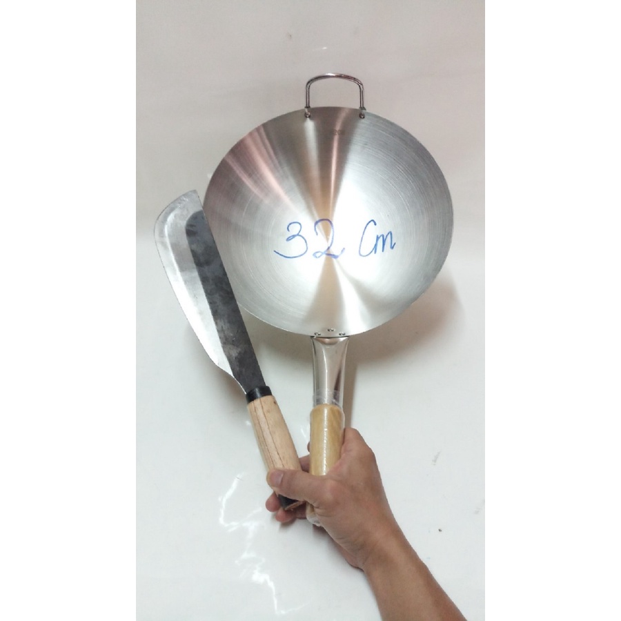 CHẢO (QUÁNH)INOX CÁN GỖ 32CM TẶNG KÈM 1 DAO PHAY.