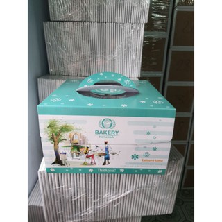 HỘP ĐỰNG BÁNH KEM  QUAI XÁCH (CÓ KÈM ĐẾ)