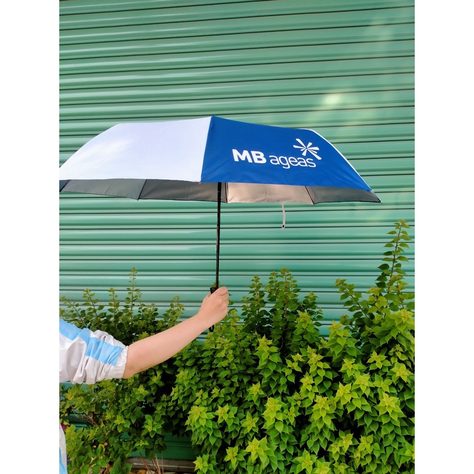 Dù gấp 3 màu xanh in logo theo yêu cầu