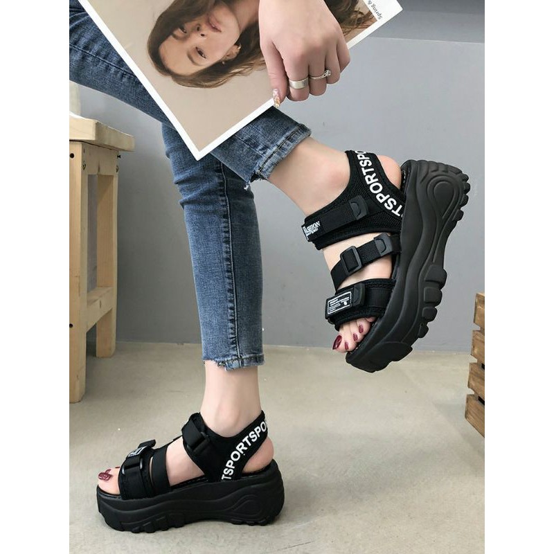Sandal Nữ Quai Ngang Đế 5cm Chữ Sport