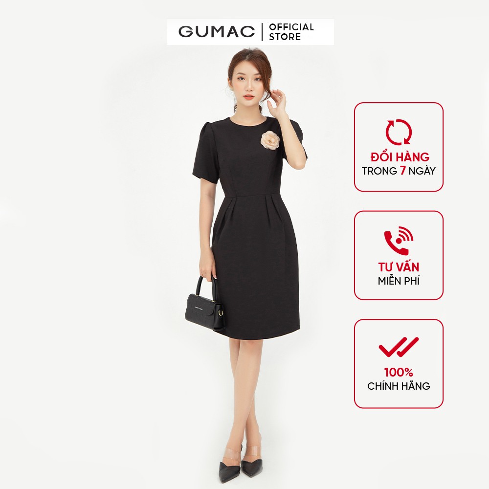 [Mã MABR07062 giảm 8% tối đa 50K đơn từ 249K] Đầm ôm nữ xếp ly eo phối hoa cài GUMAC DB571 | BigBuy360 - bigbuy360.vn