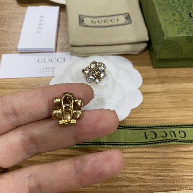 Bông tai cao cấp Gucci