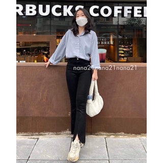 Quần jeans ống xẻ loe