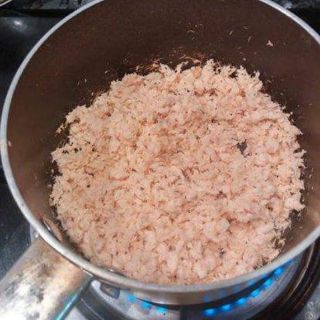 Ruốc cá hồi cho bé nhà làm