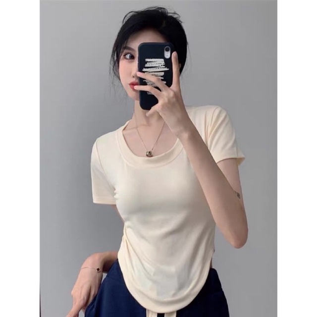 Áo phông vạt lệch ôm body siêu tôn dáng