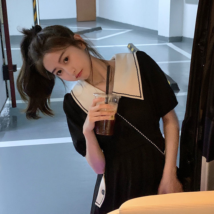 Đầm tay phồng ôm dáng xinh xắn cổ điển kiểu Pháp