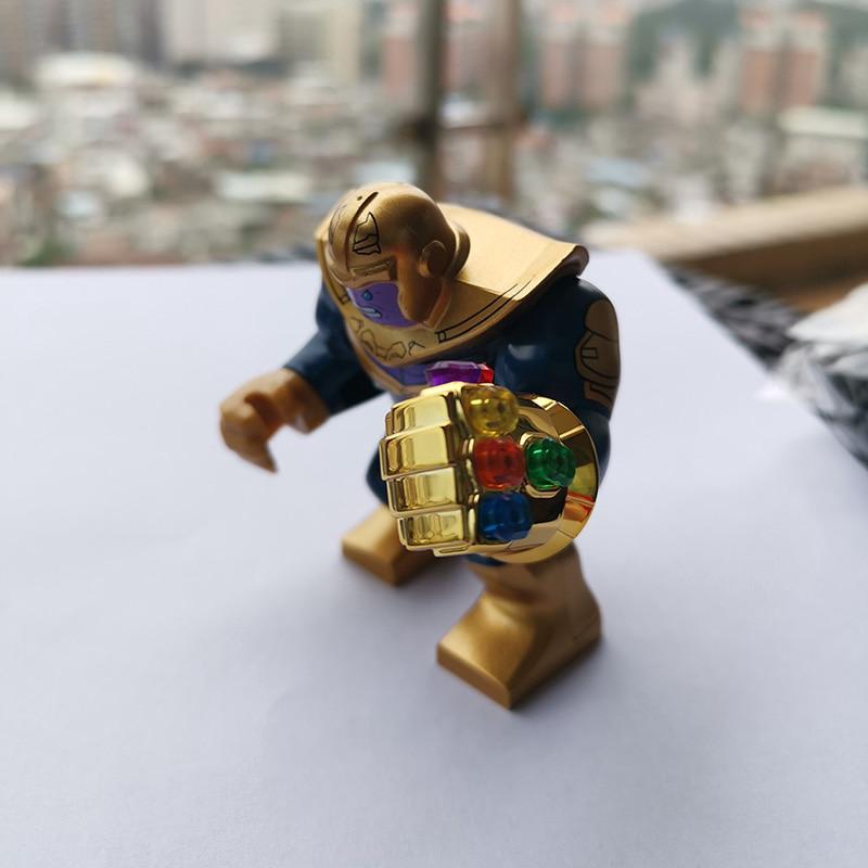 Đồ chơi mô hình Thanos Marvel vui nhộn cho bé